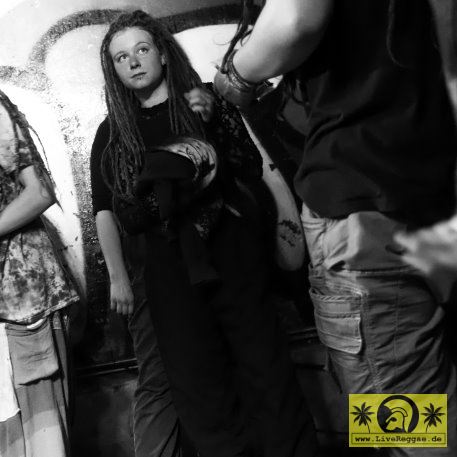 Scheisze Noch Eins (D) Barrikade, Zwickau - 9. April 2023 (2).JPG